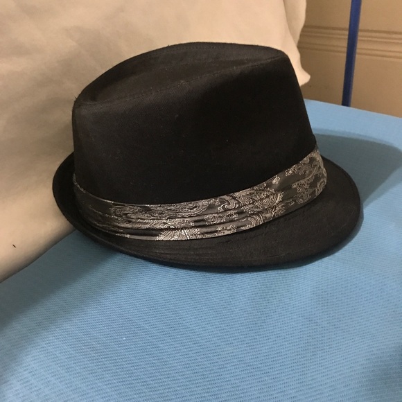 Hat - Picture 7 of 8